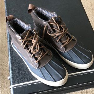 Gotcha Duck style boots. Size - Mens 9.5